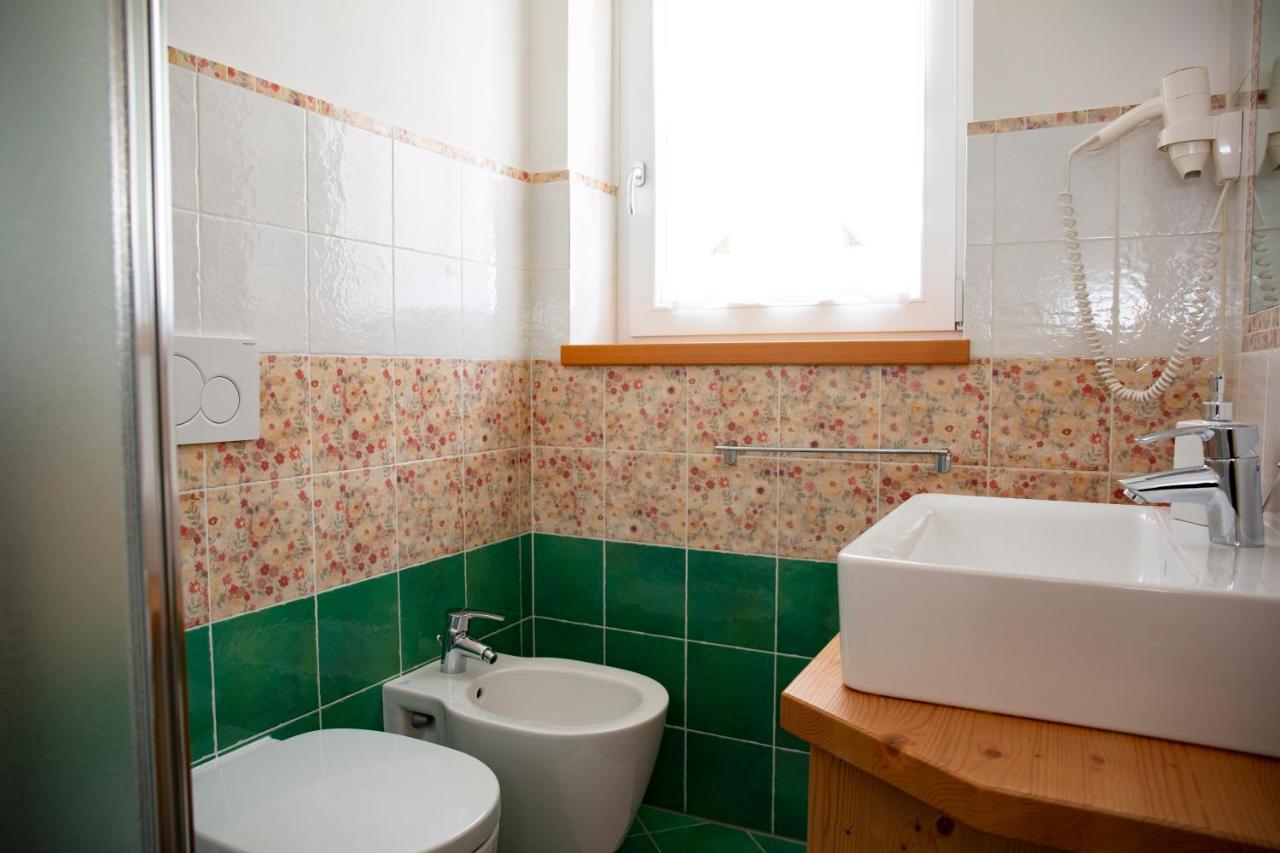 Baita Scaia Cogolo Buitenkant foto